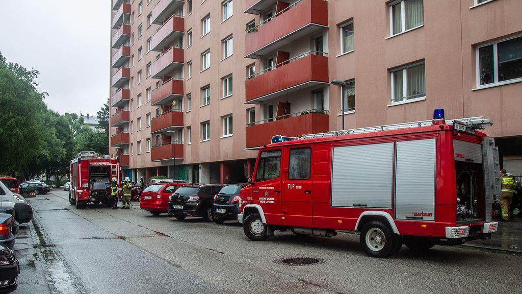 Flammen zerstören Wohnung in Salzburg-Lehen