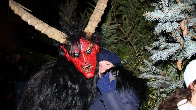 Krampus-Kränzchen I