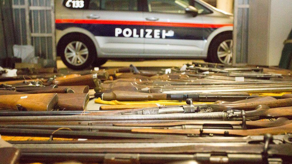 Waffenlager im Flachgau ausgehoben