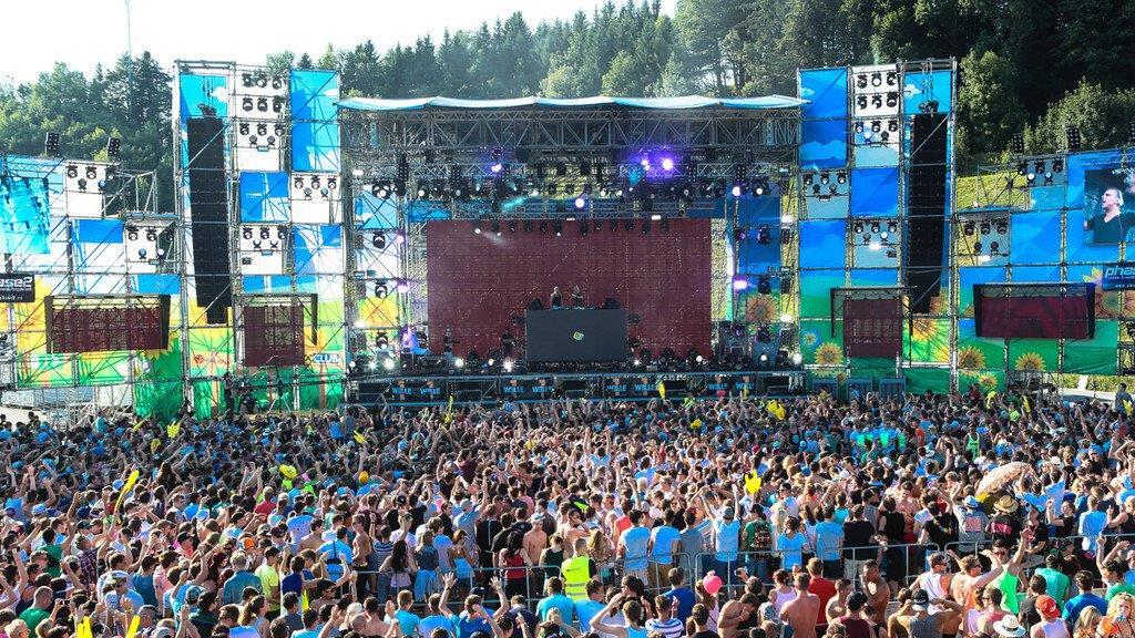 Electric Love: Opening