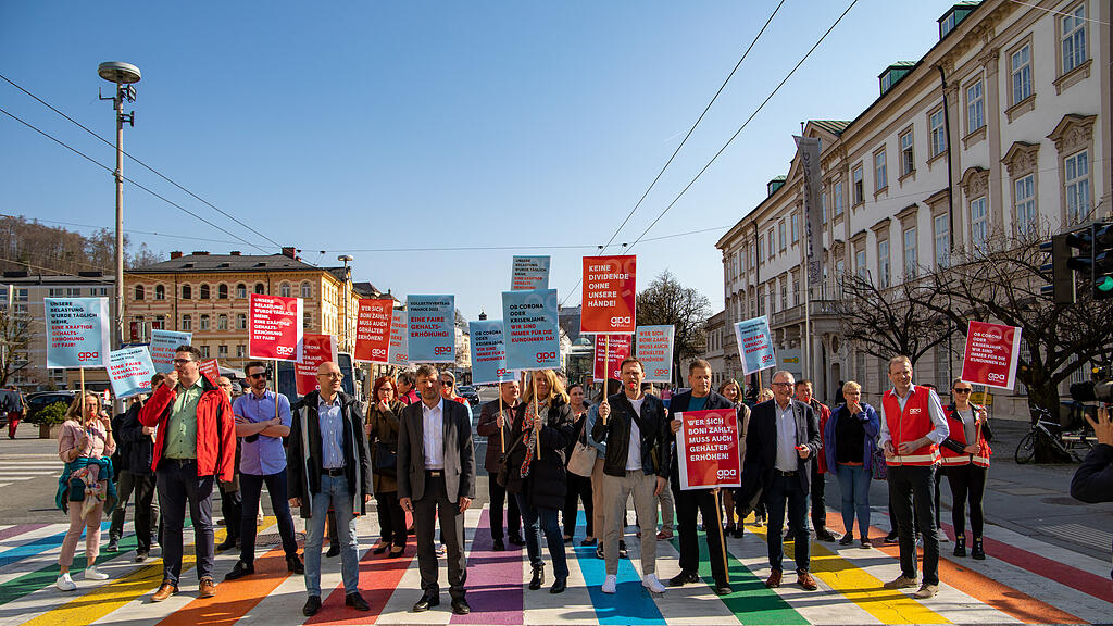 Protestkundgebung der Bankangestellten in Salzburg