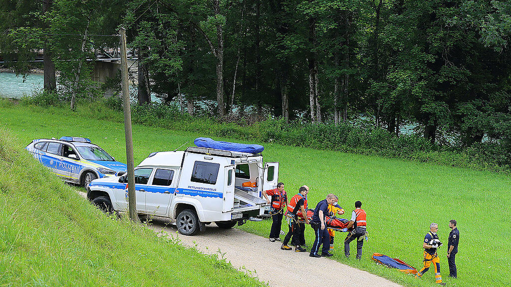 Gestürzter Radfahrer_Schneizlreuth