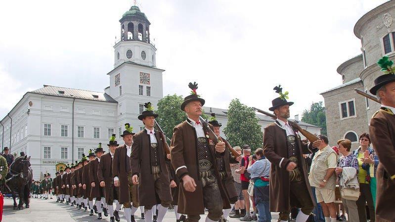 Dult: Umzug durch die Stadt