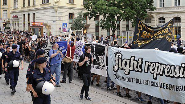 1.000 Teilnehmer querten die Wiener Innenstadt