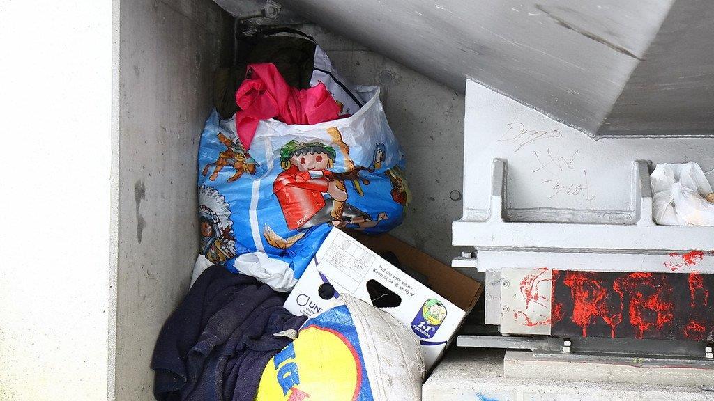Neues Bettlerlager unter dem Wilhelm-Kaufmann-Steg