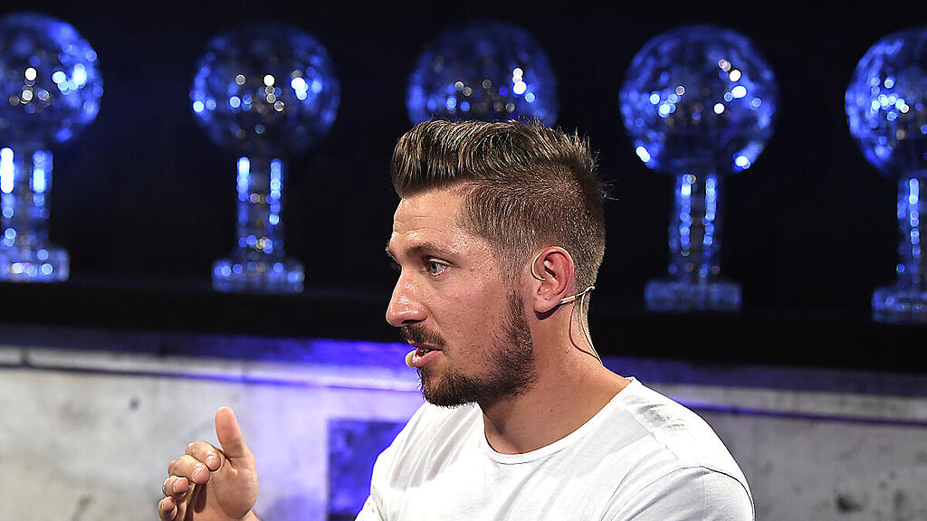 Hirscher schaut die Ski-Rennen nun im Fernsehen an