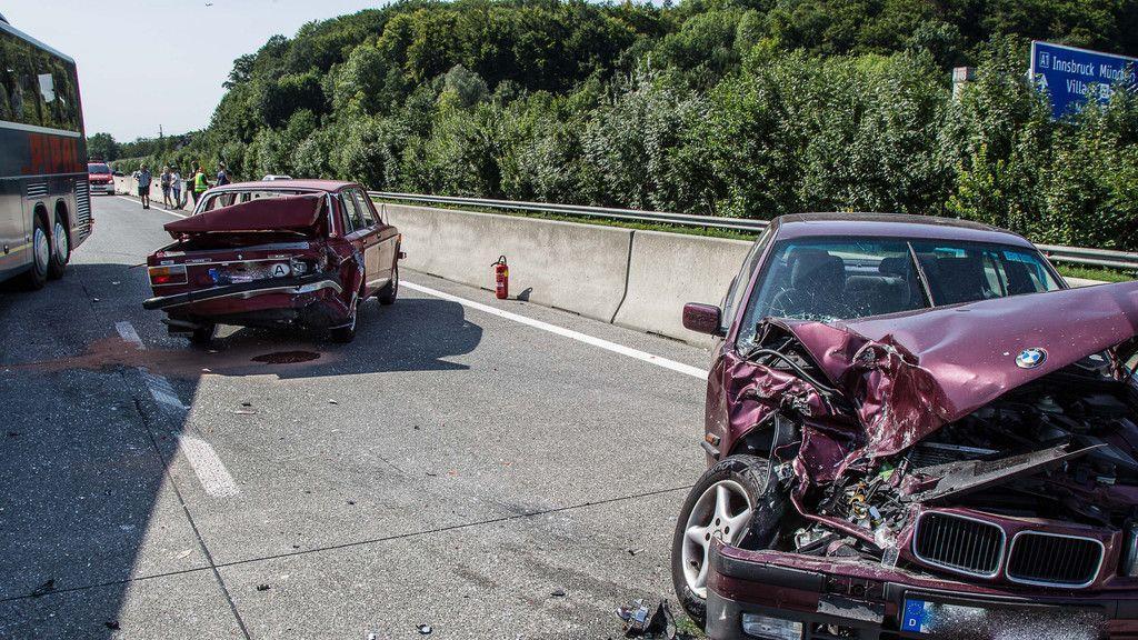 Unfall mit drei Fahrzeugen bei Salzburg-Nord