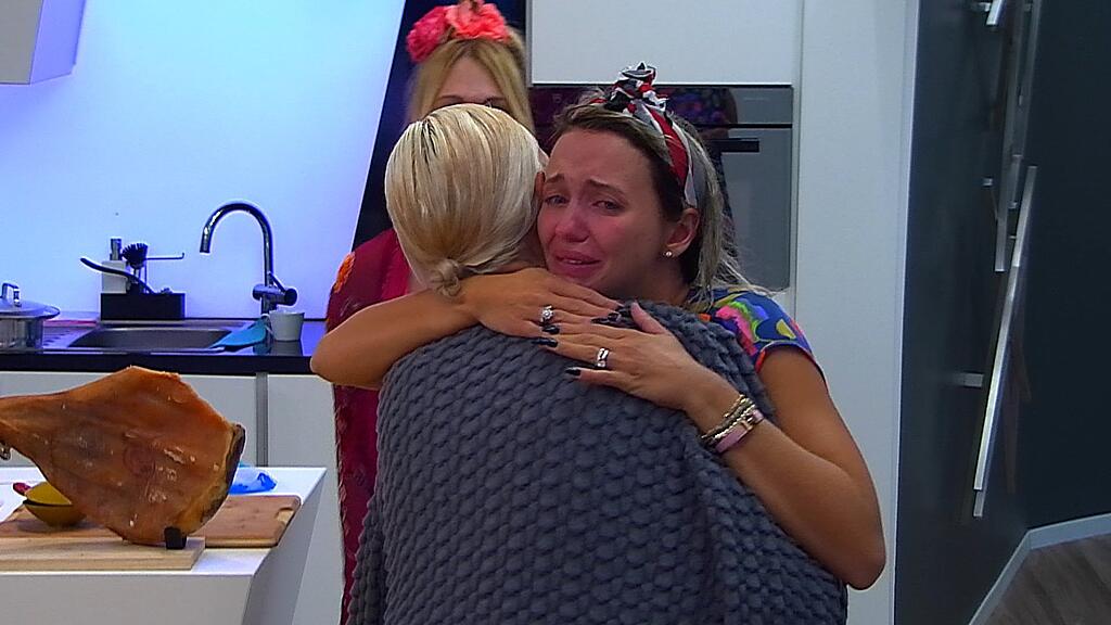 Cathy war zu Tränen gerührt, als sie erfuhr, dass sie in den Luxusbereich gewählt wurde.