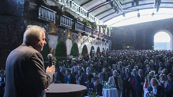 Wahlkampffinale am Grazer Schloßberg "eingeläutet"