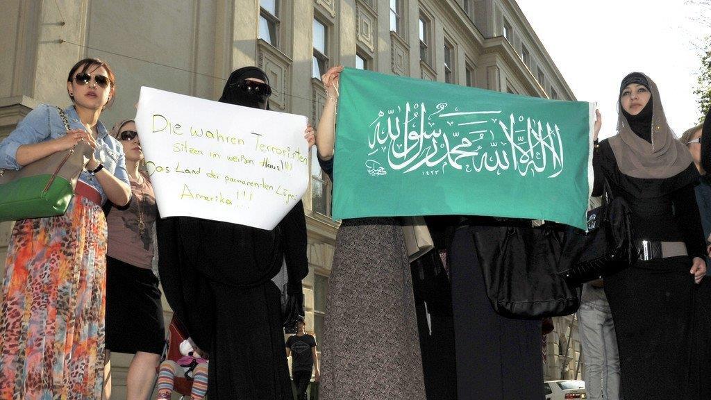 Demonstration in Wien: Solidarität für mutmaßlichen Boston Attentäter