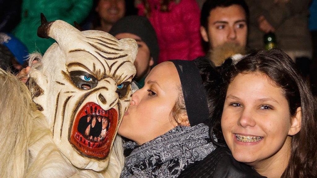 Gnigler Perchtenlauf