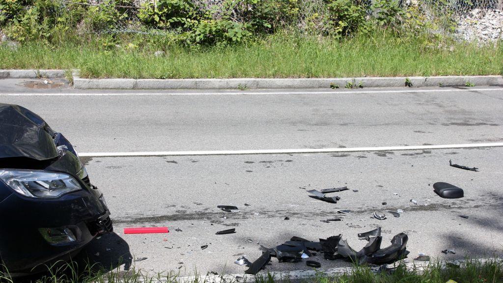 B305: Bilder der Unfallstelle