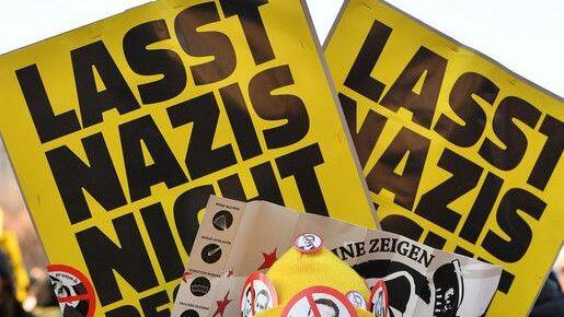 Demonstration gegen neue ÖVP/FPÖ-Regierung in Wien