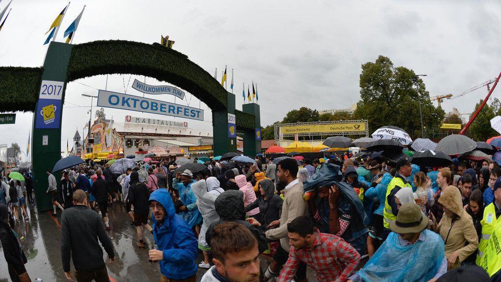 Oktoberfest eröffnet 2017 II