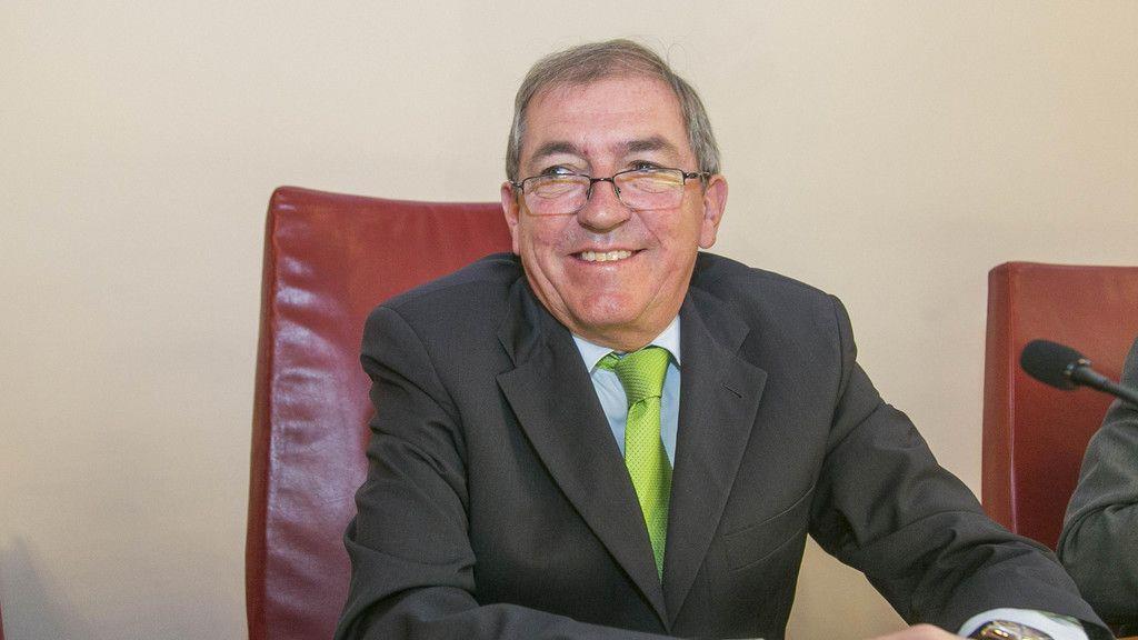 Bürgermeister Heinz Schaden tritt zurück, II