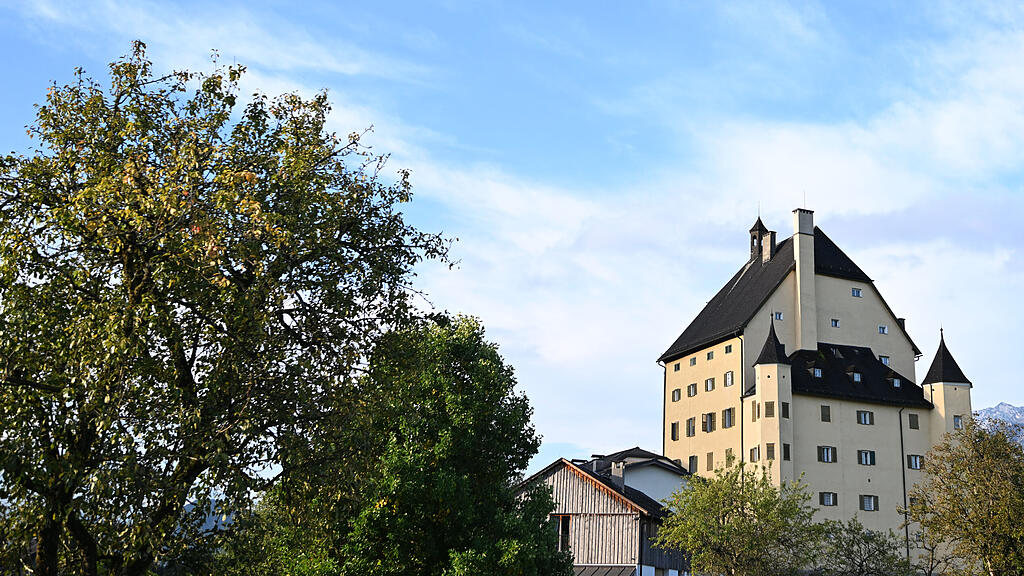 Nonnen Goldenstein