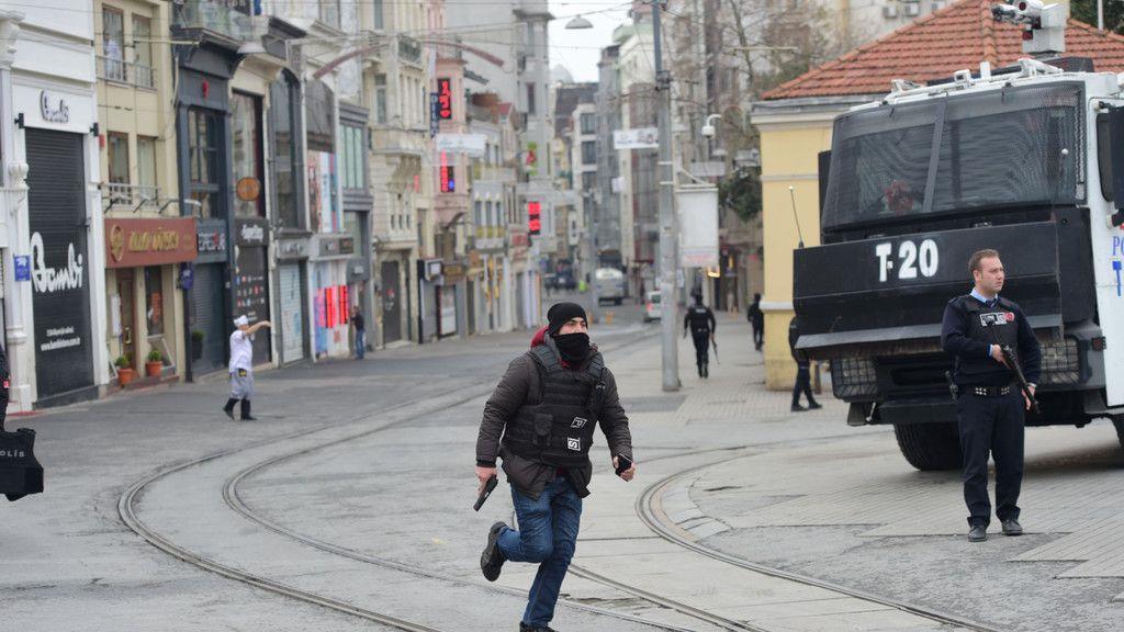 Selbstmord-Anschlag in Istanbul mit mehreren Toten