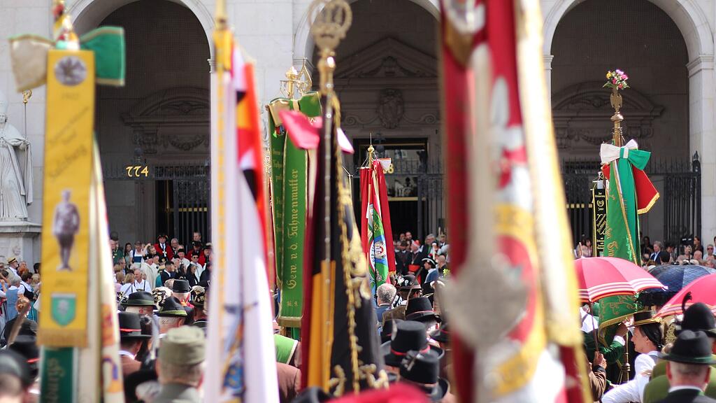 400 Jahre Hl Erentrudis und Erntedankfest