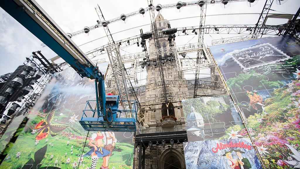 Die Bühne für den Life Ball in Wien steht bereits.