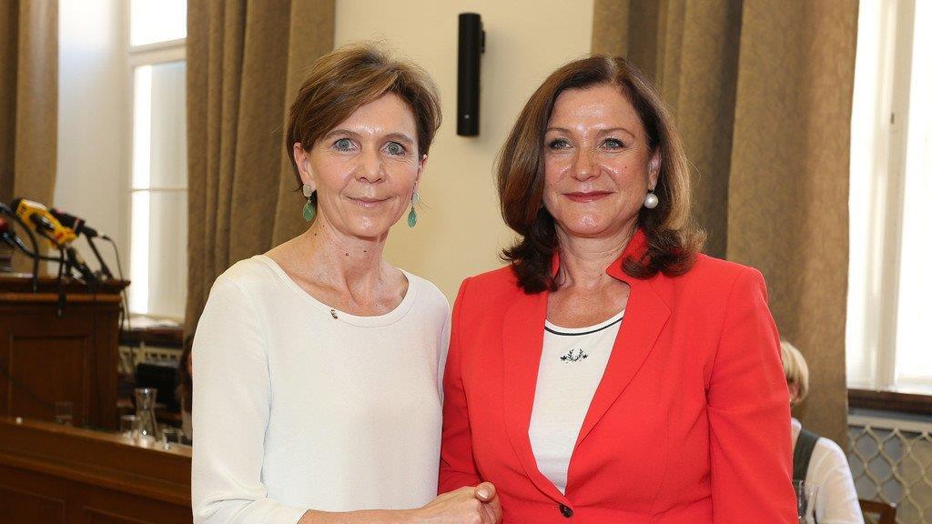 Neue Landesregierung angelobt, III