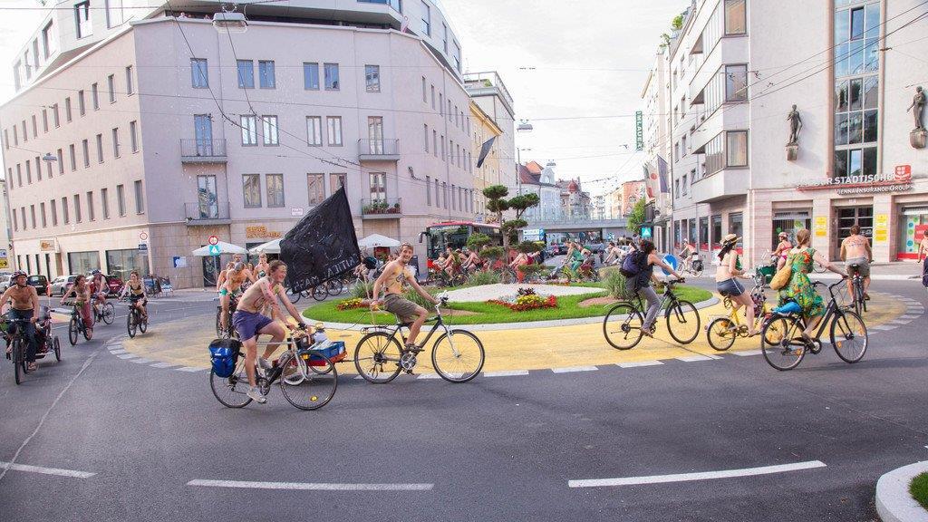 "World Naked Bike Ride" in Salzburg I