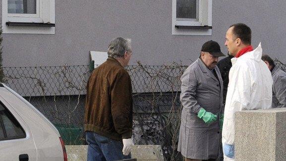 Bluttat in Marchegg: Mann dürfte Ehefrau und Tochter mit Kopfschüssen getötet haben