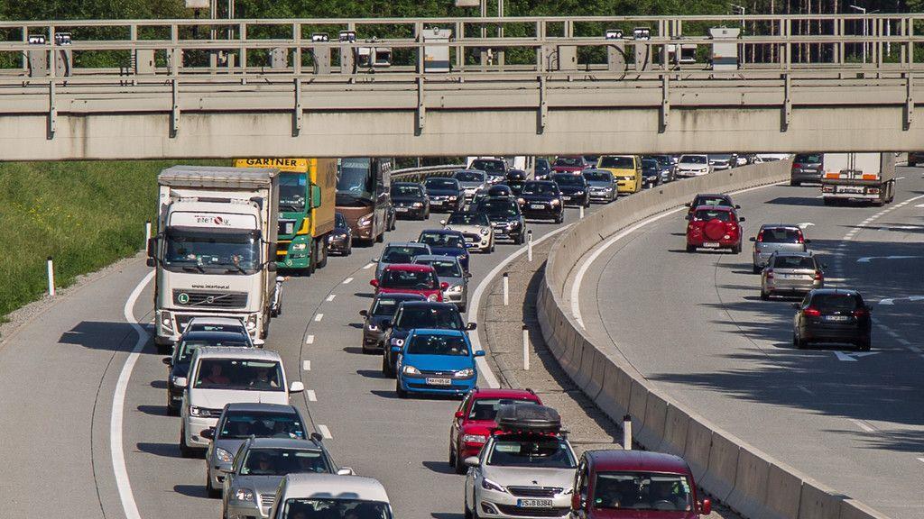 Stau auf der A10 II