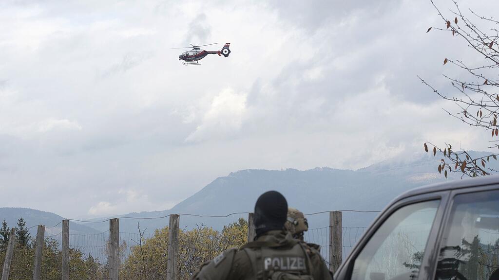Weiterhin fehlt vom mutmaßlichen Todesschützen in Stiwoll jede Spur.