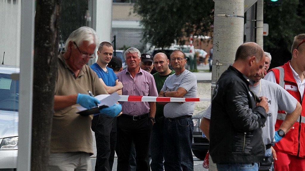 Radfahrerin von Lkw überrollt