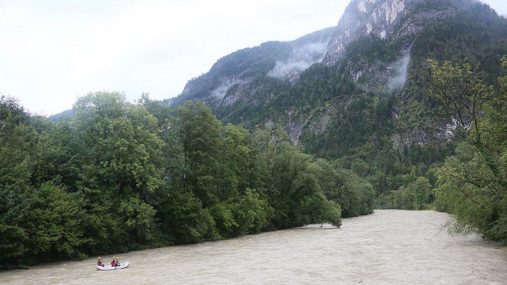 Suche nach Kuh in der Saalach
