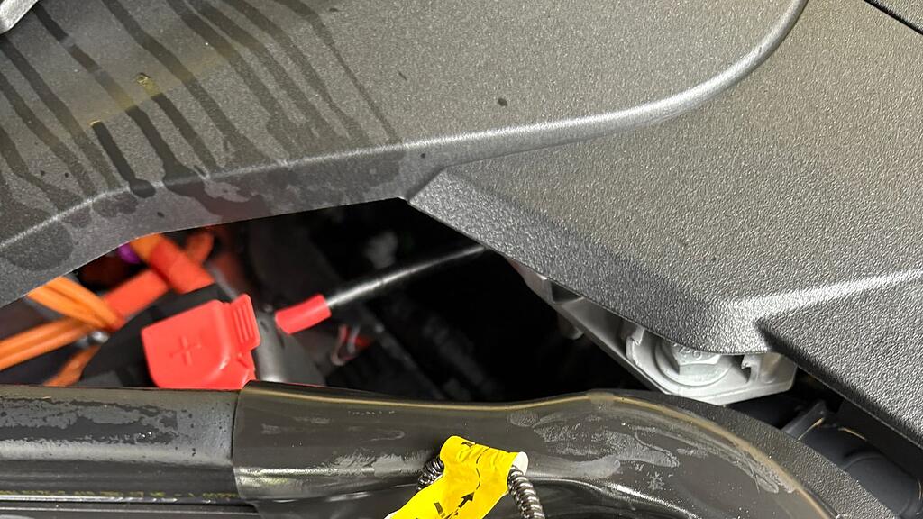 Schwerer Unfall mit E-Auto in St. Andrä im Lunagu