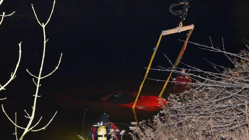 Ferrari aus Kärntner Teich geborgen