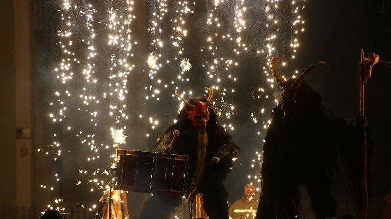 Krampusse in Niederalm