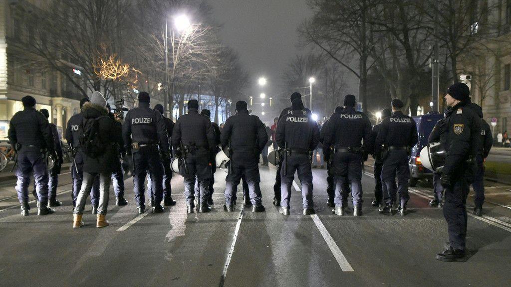 Proteste beim Akademikerball