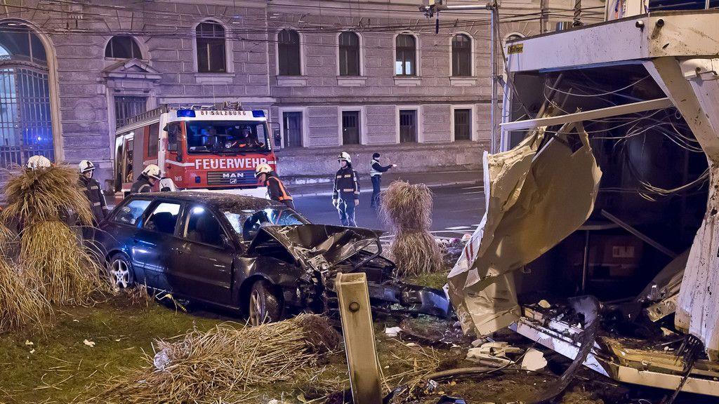 Rudolfsplatz: Alko-Lenker rast in Container