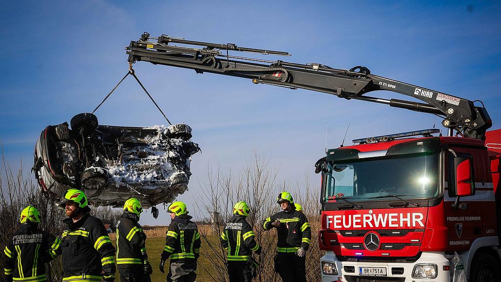B156 Neukirchen an der Enknach