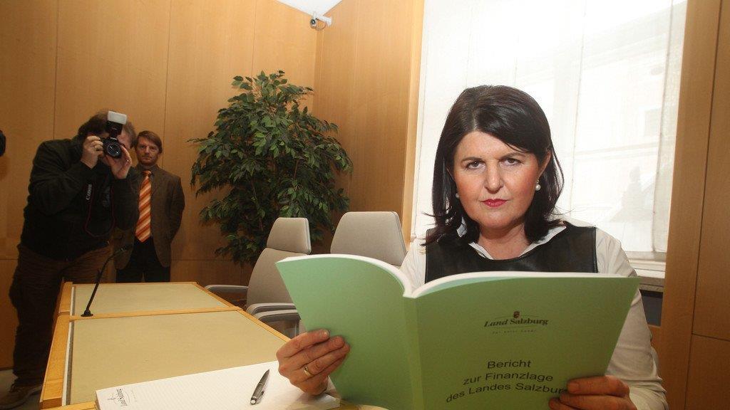 Brenner präsentiert Finanzbericht