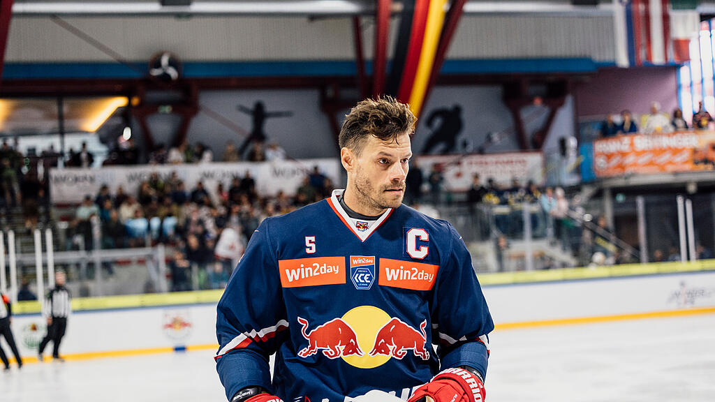 Red Bulls Salute: Red Bull Salzburg gegen EV Zug