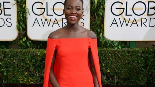 Farbenfrohe Kleider bei den 71. Golden Globes
