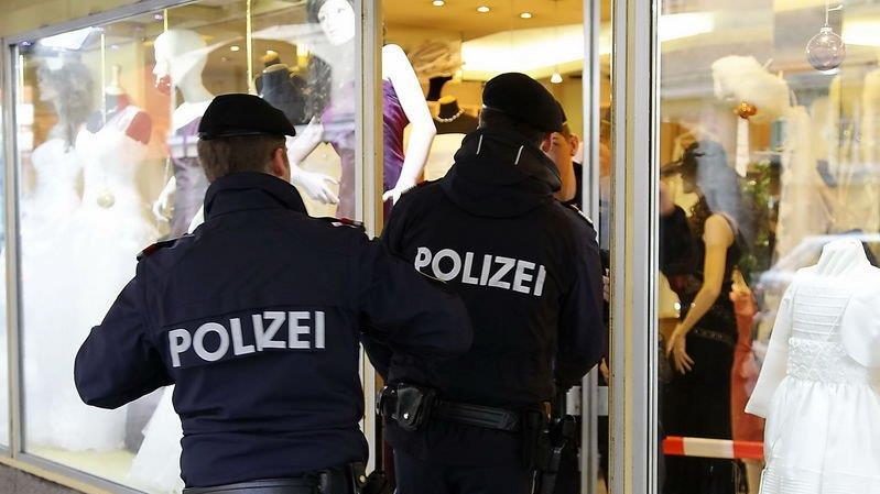 Brautmodengeschäft überfallen