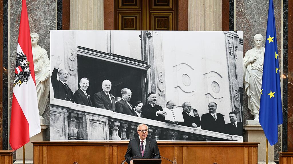 70. JAHRESTAG: UNTERZEICHNUNG DES STAATSVERTRAGS / FESTAKT PARLAMENT: ROSENKRANZ