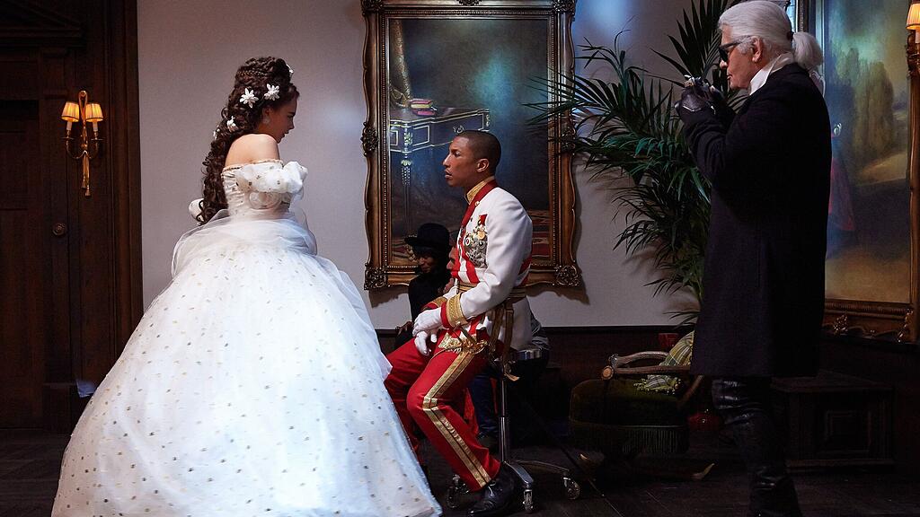 Cara und Pharrell als Sissi & Franz.