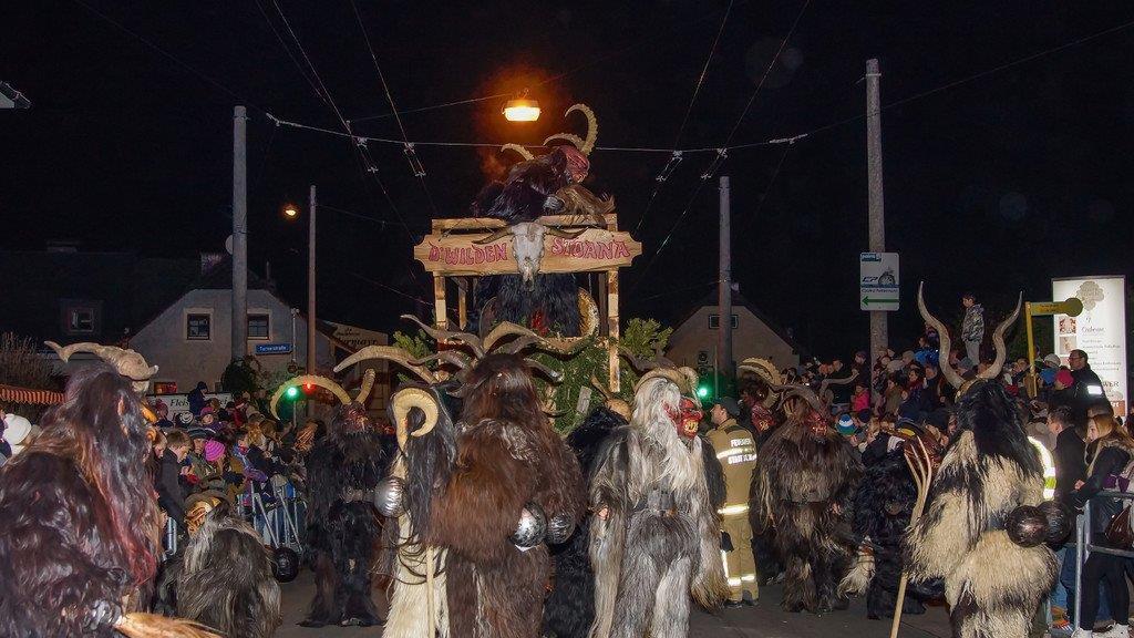 Gnigler Perchtenlauf
