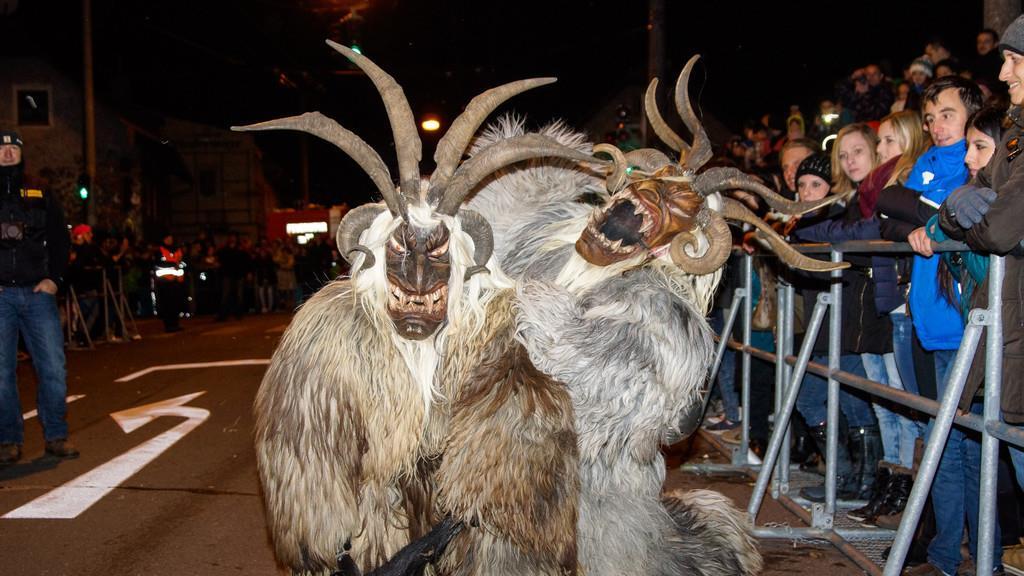 Gnigler Perchtenlauf