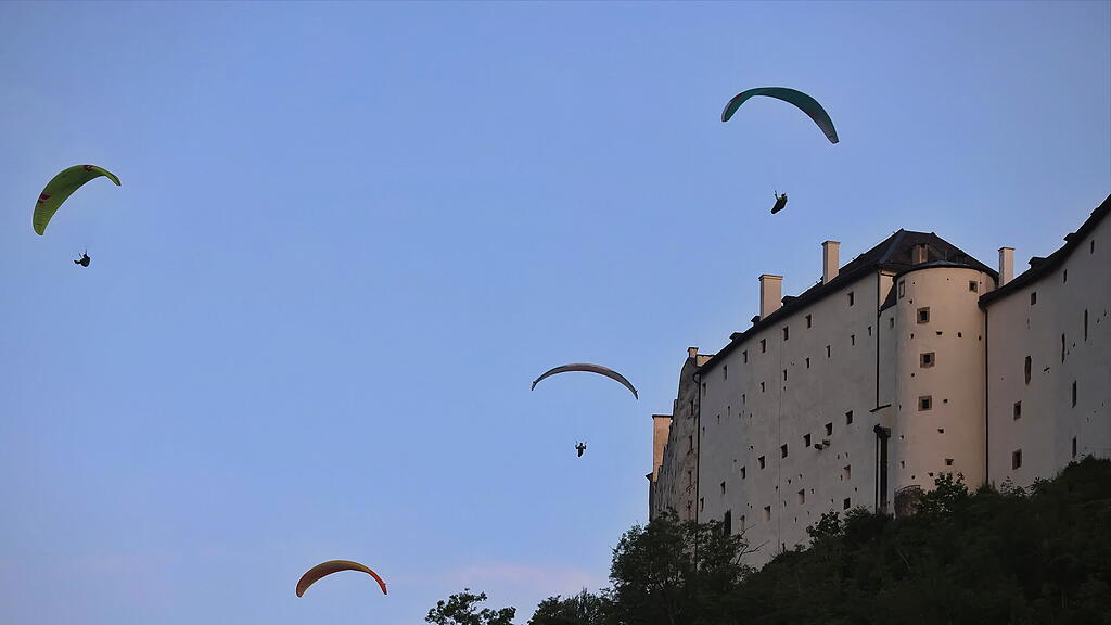 Festungsflug der Paragleiter