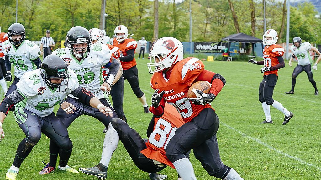 Die Bulls entschieden das Salzburg-Derby gegen die Ravens deutlich für sich.