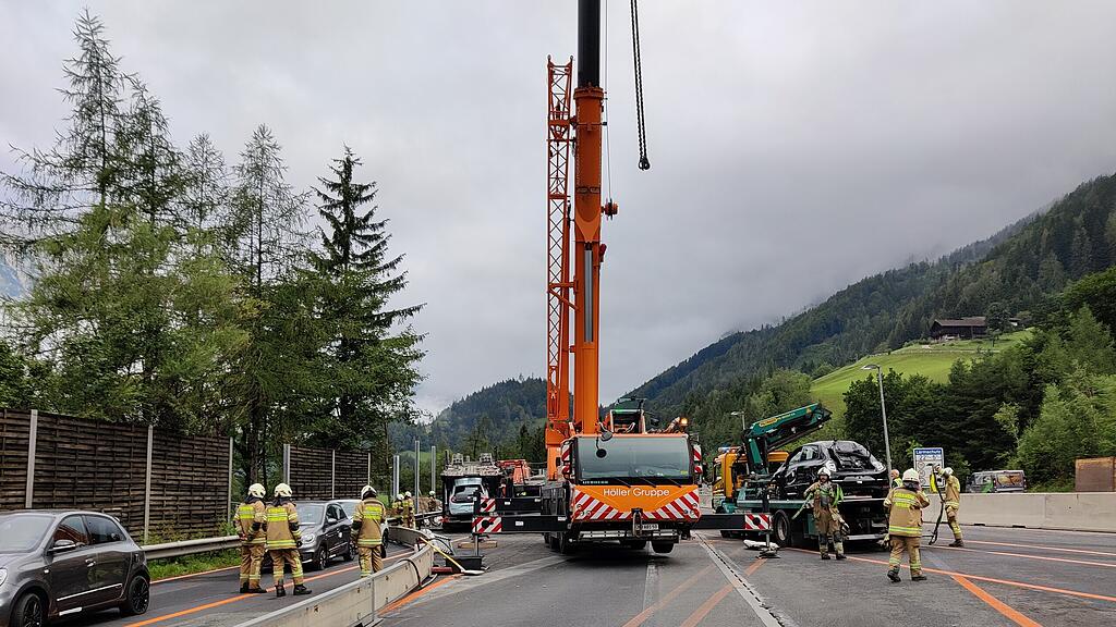 Unfall Lkw A10 Pfarrwerfen