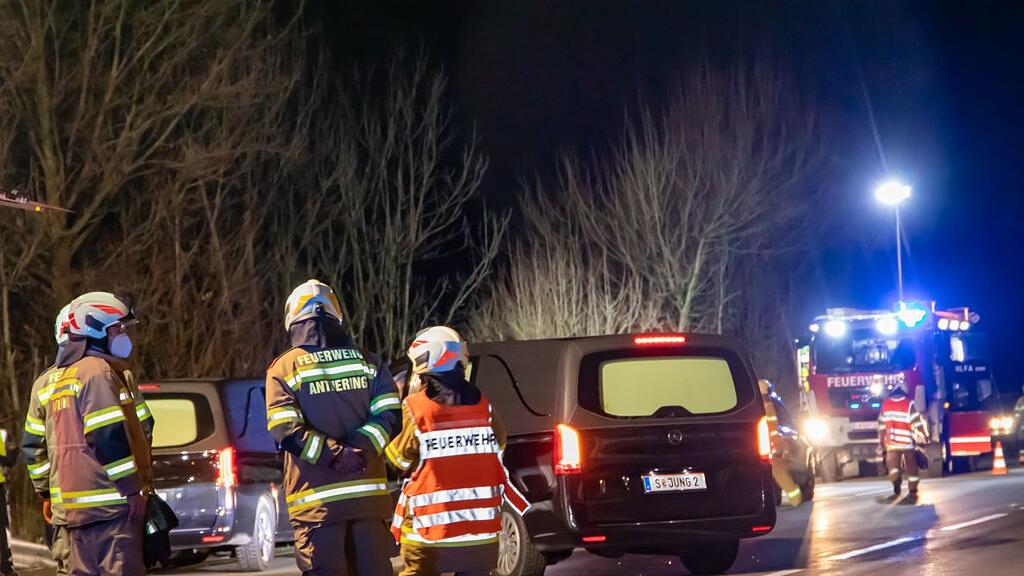 Drei Tote bei Crash nahe Anthering