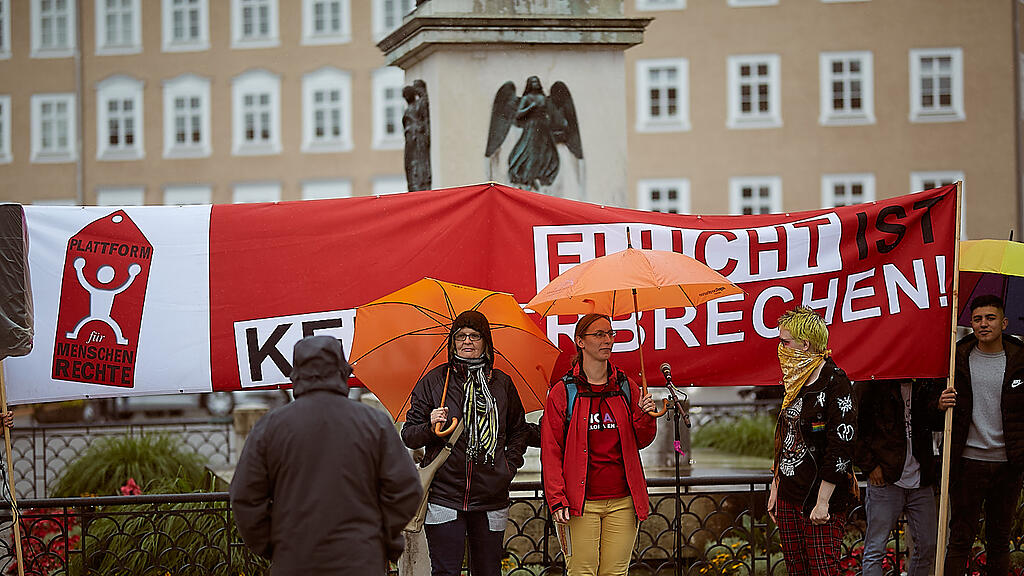 Umbrella March