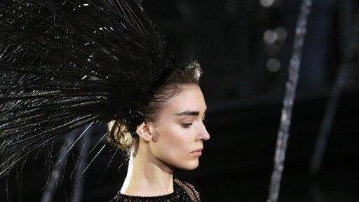 Pret-a-porter: Louis-Vuitton-Schau in Paris